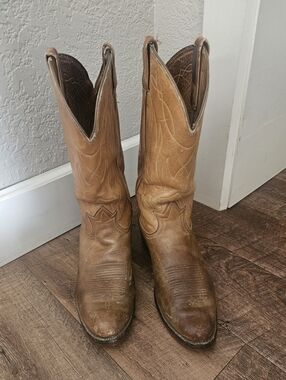 Tony Lama Men’s Western Cowboy Boots Brown Leather Size 10 D USA Made Vintage